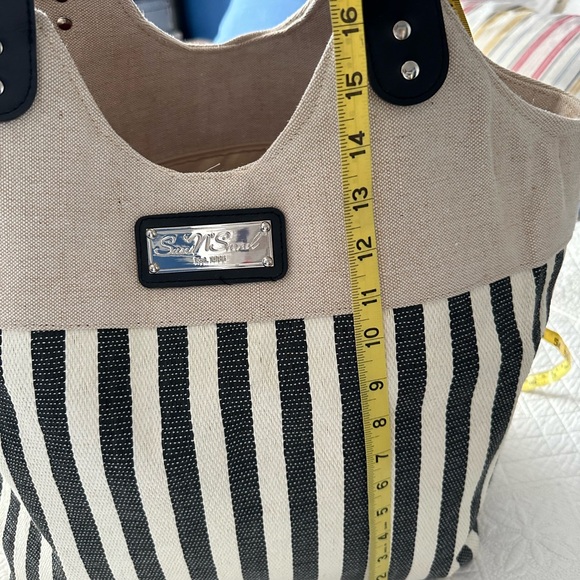 Sun ‘N’ Sand Tote Bag - Picture 4 of 5